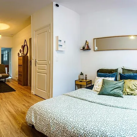 F2 Wifi Centre 3pers Saint-Quentin (Aisne)